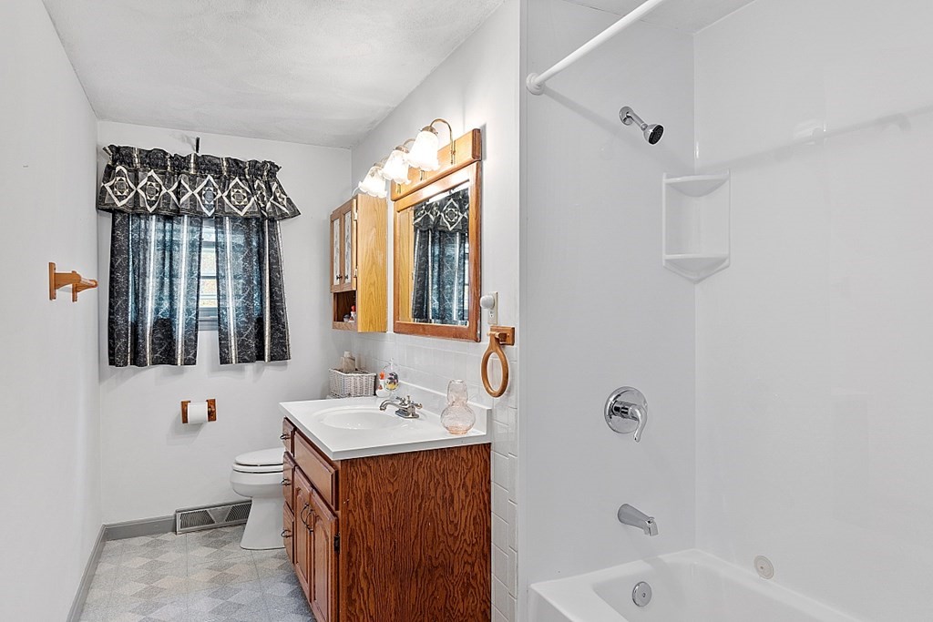 30 Partridge Road Methuen, MA 01844 - Photo 16 of 42 Gallery Image 16