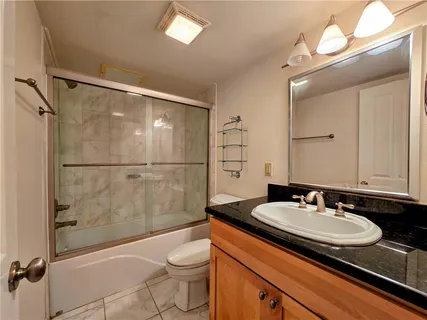 $425,000 | 3915 St Charles Avenue, Unit 704, New Orleans, LA 70115