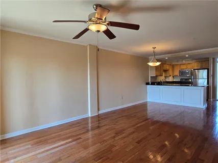 $425,000 | 3915 St Charles Avenue, Unit 704, New Orleans, LA 70115