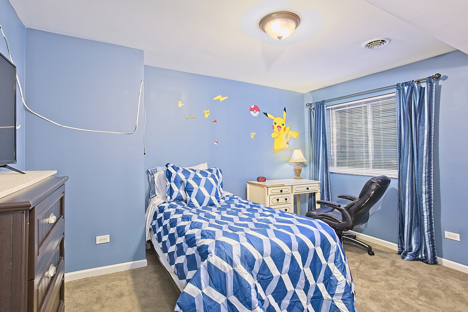 905 Charlton Road Lake Villa, IL 60046 - Photo 21 of 28