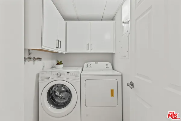 $1,049,000 | 11636 Montana Avenue, Unit 107, Los Angeles, CA 90049