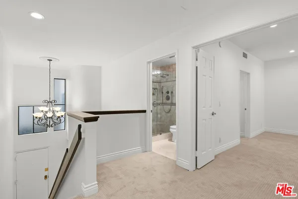 $1,049,000 | 11636 Montana Avenue, Unit 107, Los Angeles, CA 90049