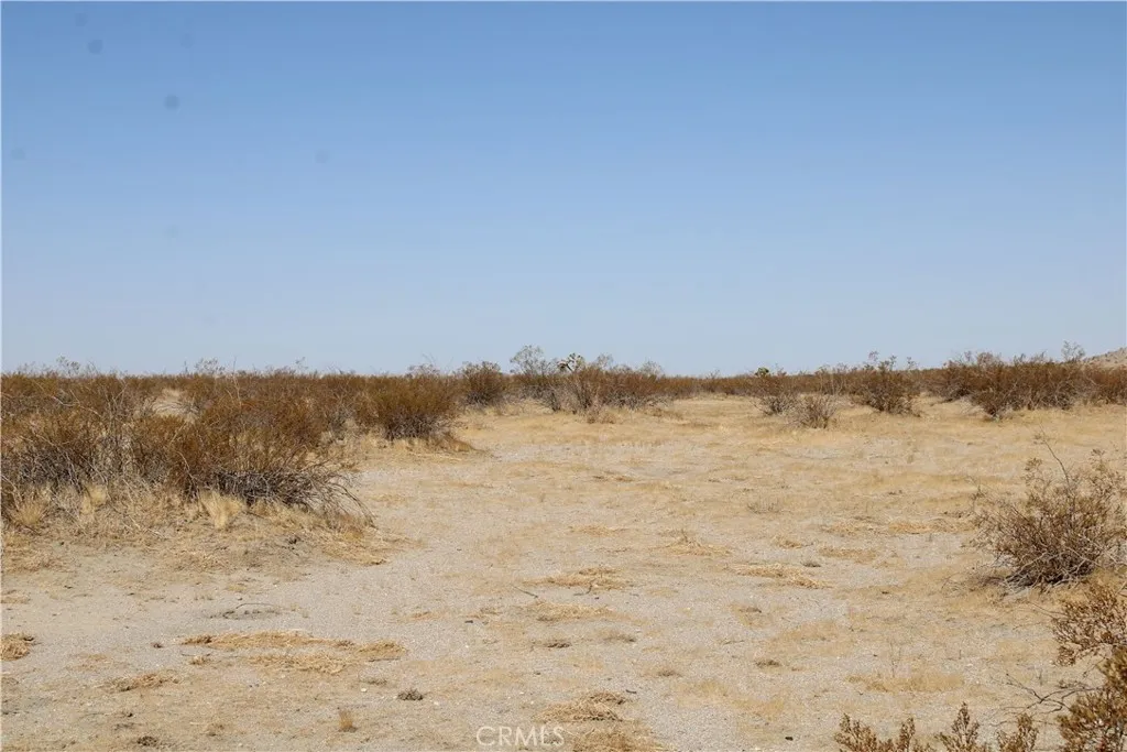 18 Lessing Road Adelanto, CA 92301 - Photo 9 of 19 a view of lake with mountain
