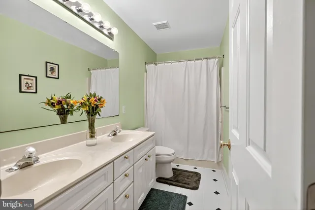 $1,100,000 | 11 Morgan Lane, Media, PA 19063