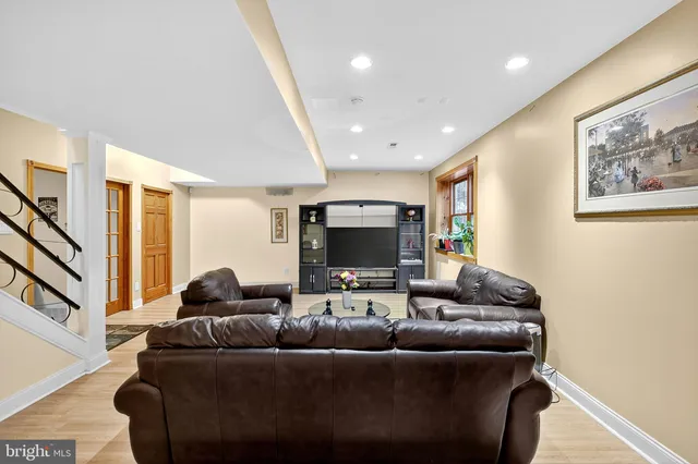 $1,100,000 | 11 Morgan Lane, Media, PA 19063