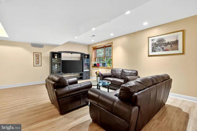 $1,100,000 | 11 Morgan Lane, Media, PA 19063