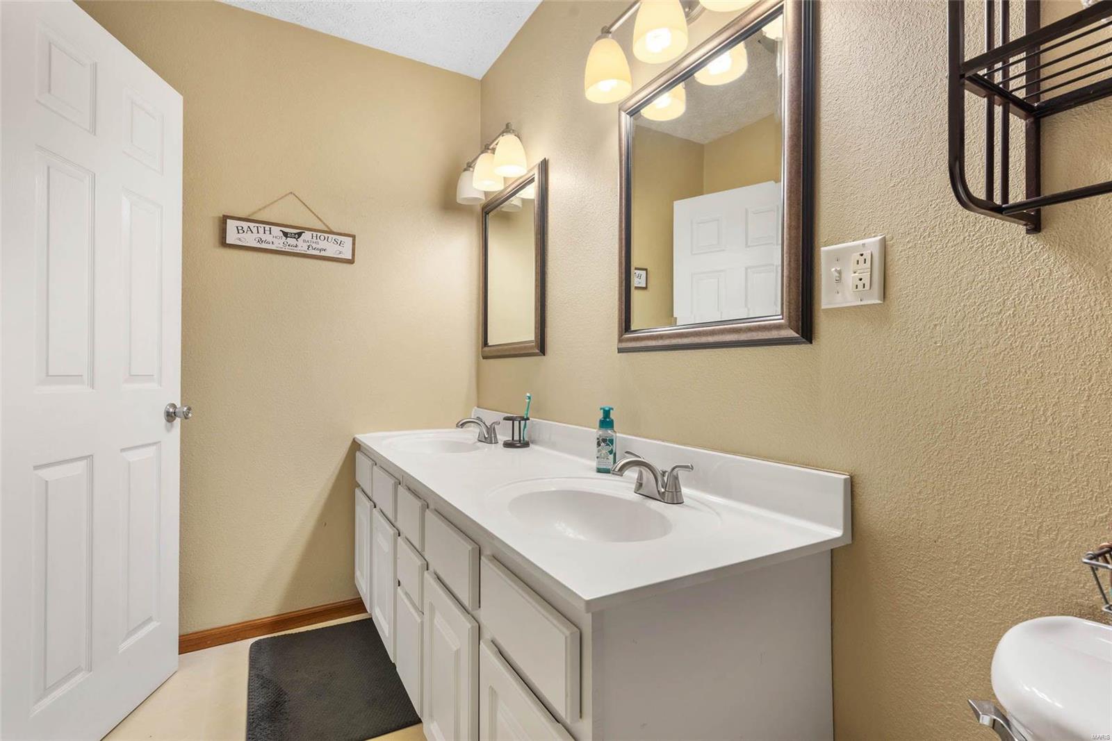 8951 East Kirsch Road Troy, IL 62294 - Photo 16 of 29