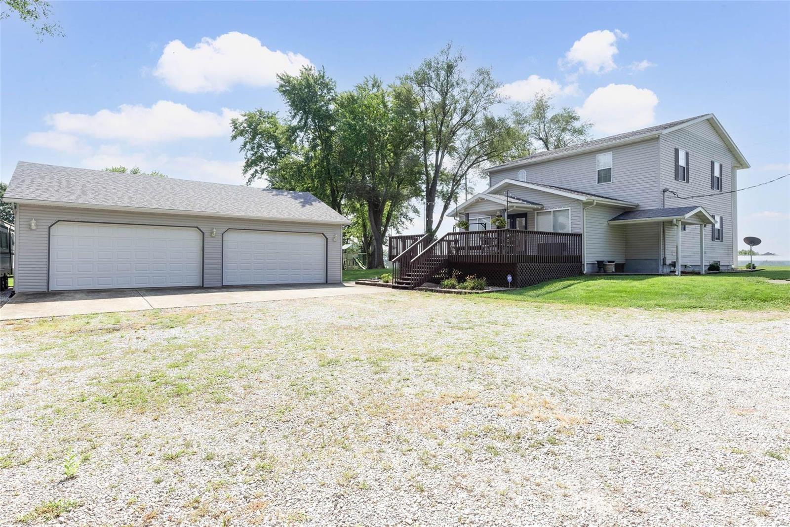 8951 East Kirsch Road Troy, IL 62294 - Photo 2 of 29