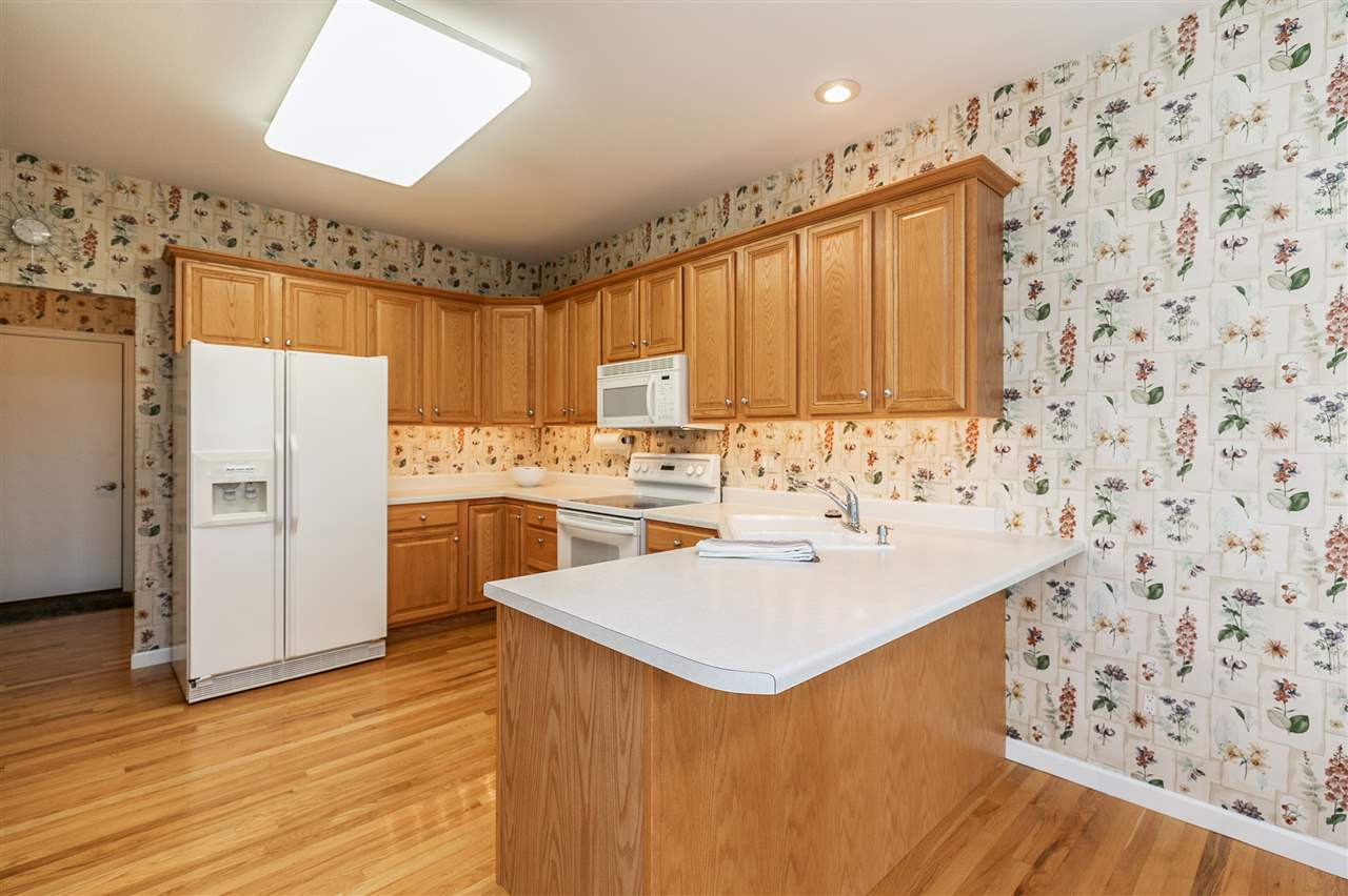 5490 Lucore Road Marion, IA 52302 - Photo 10 of 40 Gallery Image 10