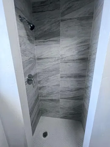 $1,350 | 2843 Forest Hill Boulevard, Unit 2, Palm Springs, FL 33406