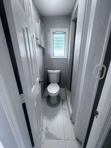 $1,350 | 2843 Forest Hill Boulevard, Unit 2, Palm Springs, FL 33406