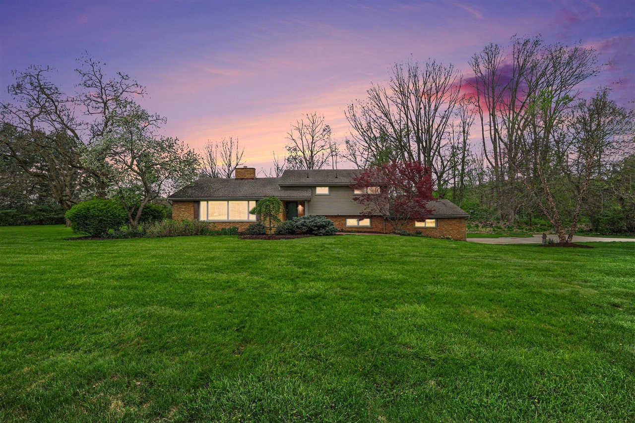 6595 Napier Road Plymouth, MI 48170 - Photo 2 of 36