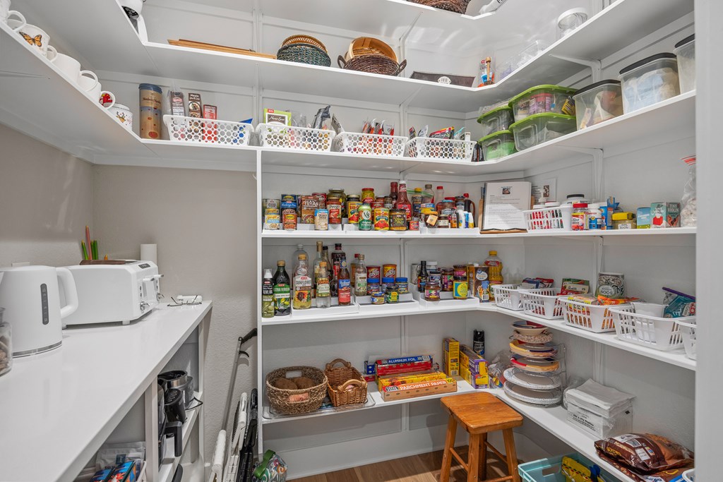 2085 Toscano Way Kerrville, TX 78028 - Photo 12 of 36