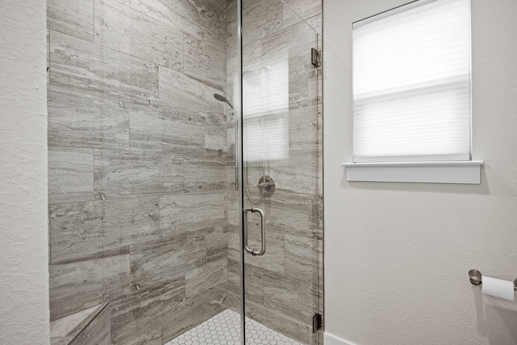 2085 Toscano Way Kerrville, TX 78028 - Photo 26 of 36 a bathroom with a shower