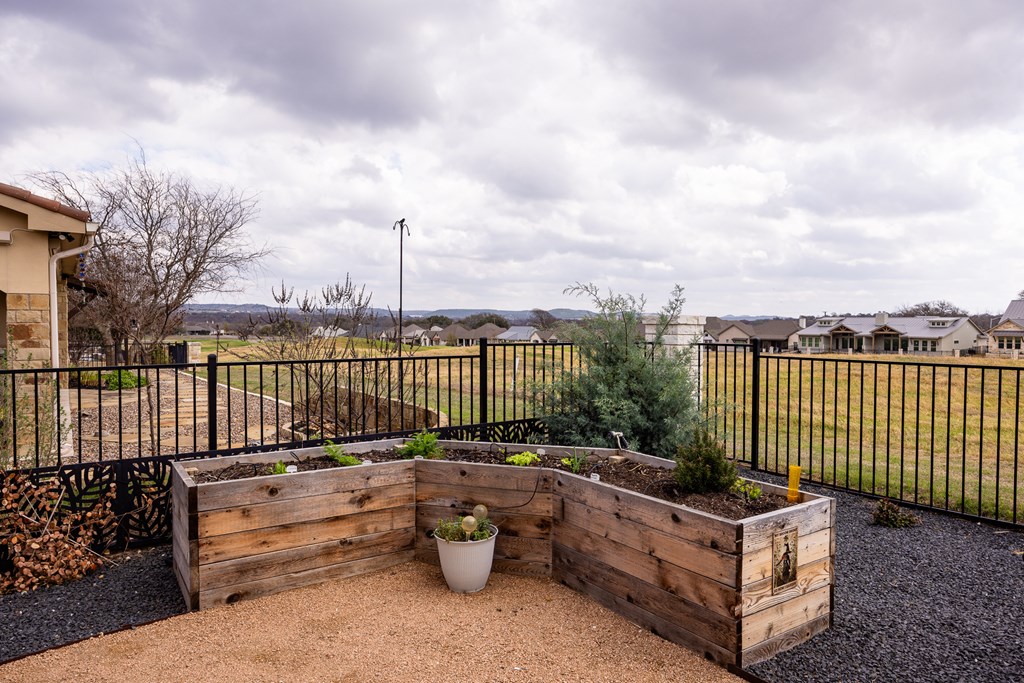 2085 Toscano Way Kerrville, TX 78028 - Photo 30 of 36