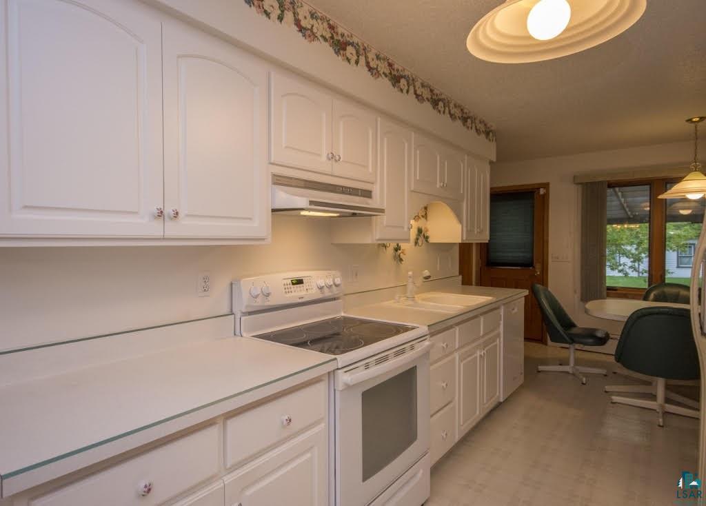 1030 Anderson Road Duluth, MN 55811 - Photo 3 of 18 Gallery Image 3