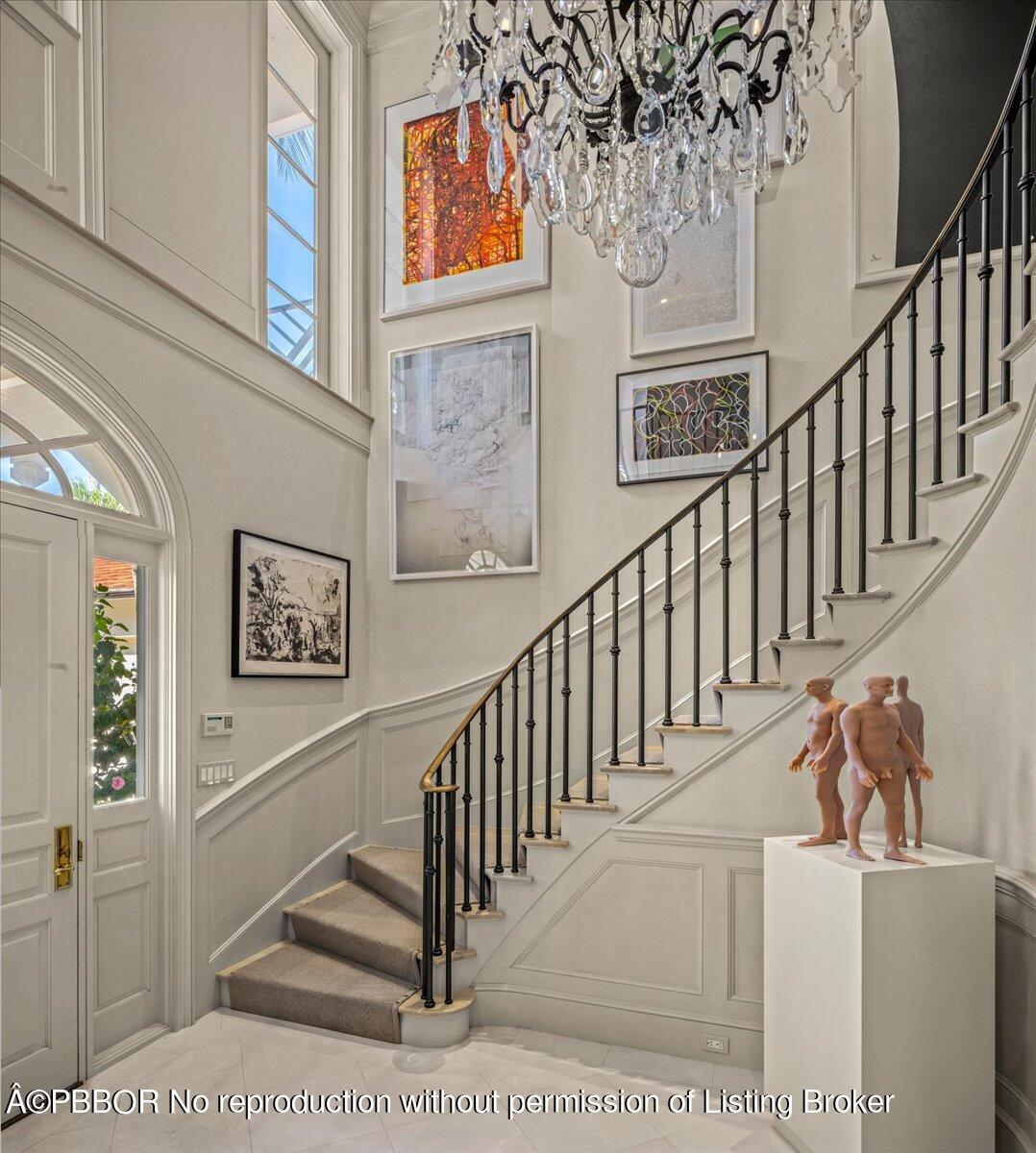 259 Merrain Road Palm Beach, FL 33480 - Photo 31 of 57 Stairway