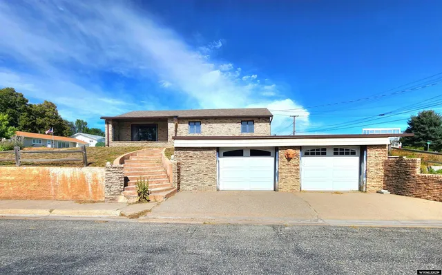 $199,900 | 210 East 30th Avenue, Torrington, WY 82240