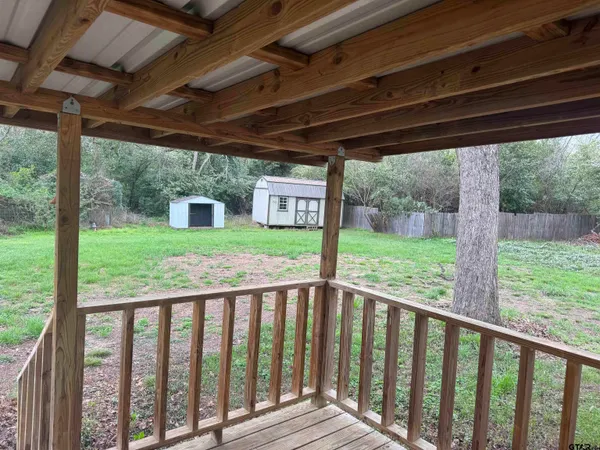 $200,000 | 16444 Lakeview Circle, Whitehouse, TX 75791