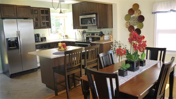 13 Riverside Street Danvers, MA 01923 - Photo 4 of 20 Gallery Image 4