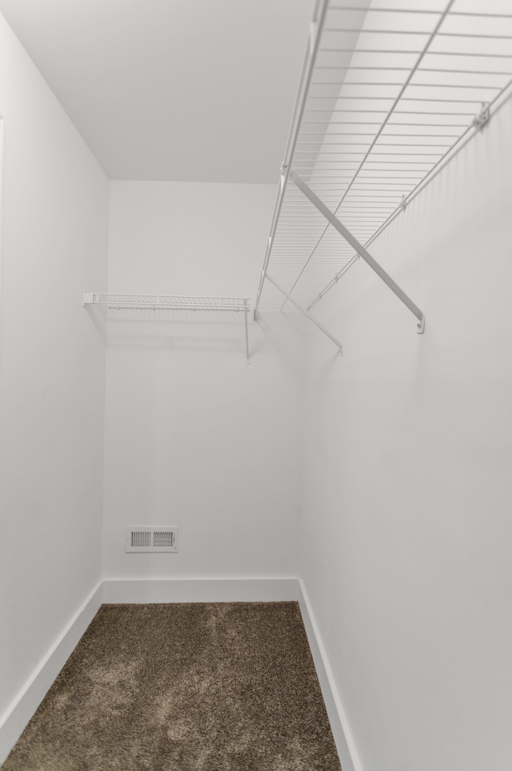 1420 Millbrook Drive Algonquin, IL 60102 - Photo 19 of 28 a view of a small space