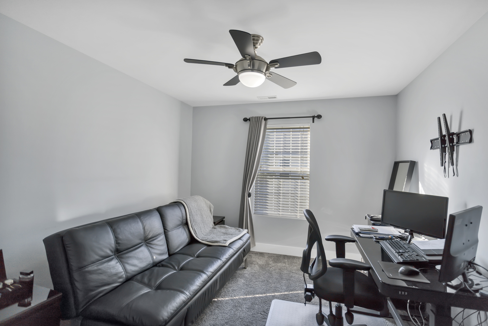 1420 Millbrook Drive Algonquin, IL 60102 - Photo 22 of 28 a living room with furniture and a window