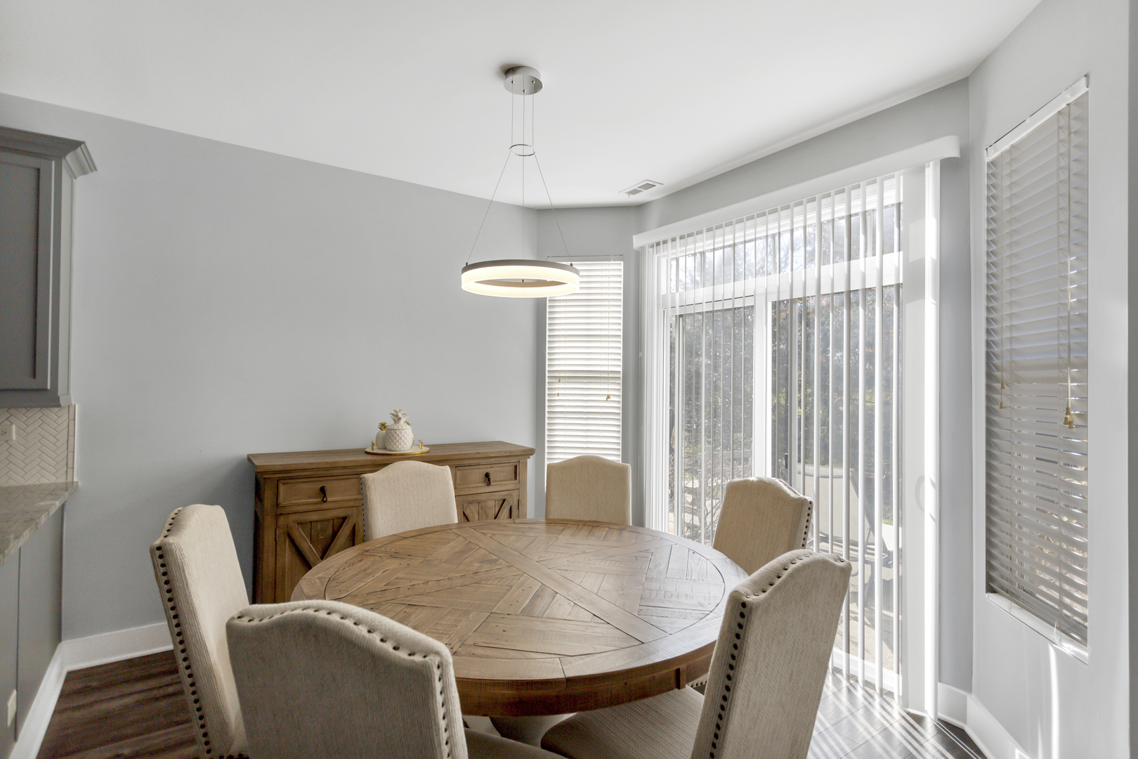 1420 Millbrook Drive Algonquin, IL 60102 - Photo 8 of 28 a dining room with furniture and window