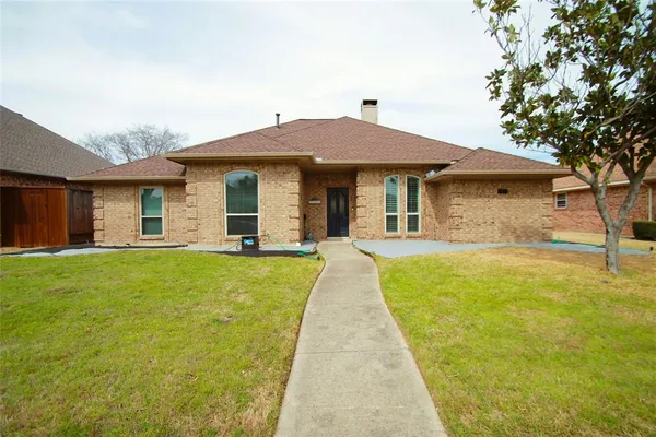 $2,450 | 3929 Alto Avenue, Carrollton, TX 75007