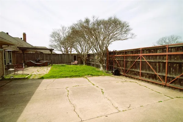 $2,450 | 3929 Alto Avenue, Carrollton, TX 75007