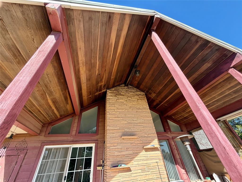 600 Mercer Street Quanah, TX 79252 - Photo 27 of 28 a view of outdoor space with deck and furniture