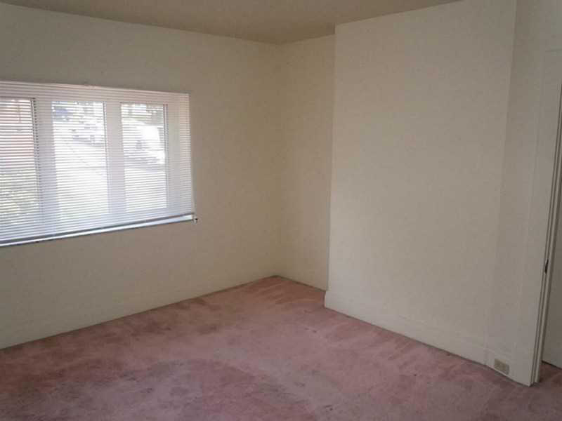 4135 Franklin Road Pittsburgh, PA 15214 - Photo 11 of 18 Bedroom.