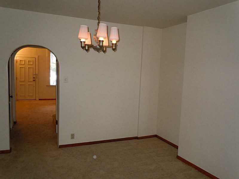4135 Franklin Road Pittsburgh, PA 15214 - Photo 7 of 18 Dining Room.