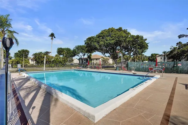 $139,900 | 7689 Tahiti Lane, Unit 104, Lake Worth, FL 33467