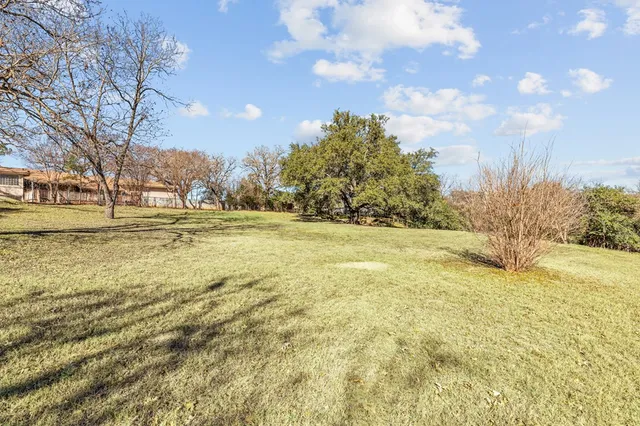 $695,000 | 505 Waldrip Street, Fredericksburg, TX 78624