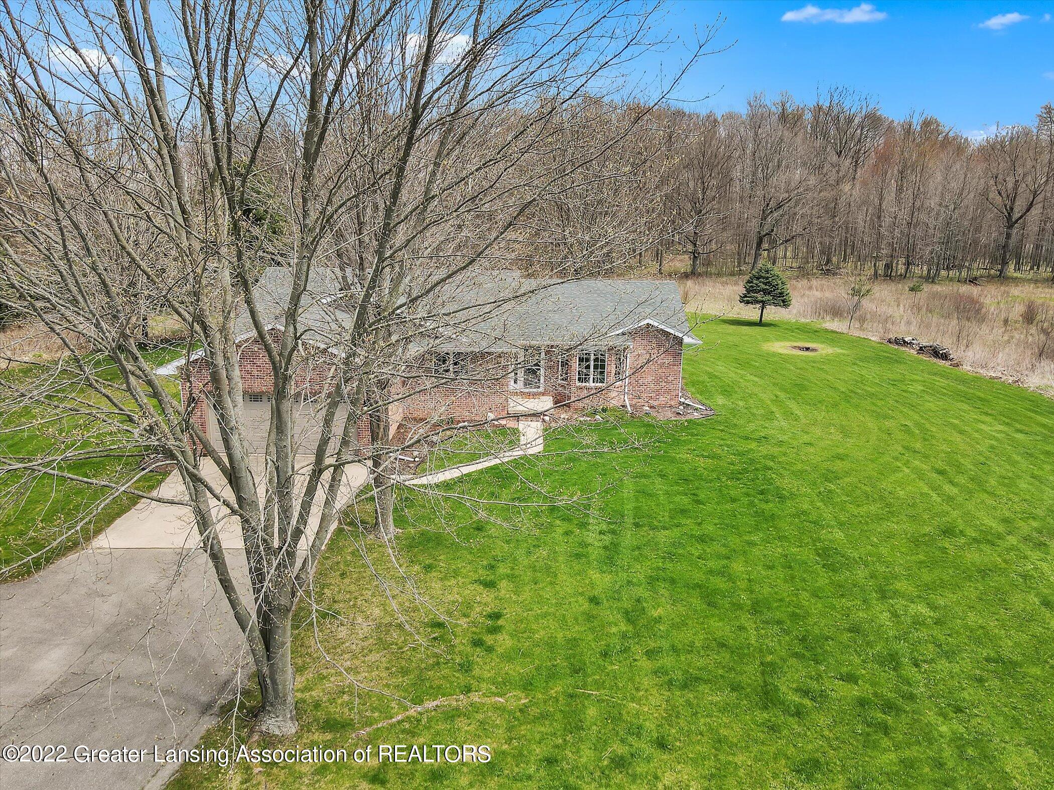 13530 Kenyon Road Grand Ledge, MI 48837 - Photo 46 of 51 51-13530-Kenyon-Rd-WindowStill-Real-Esta