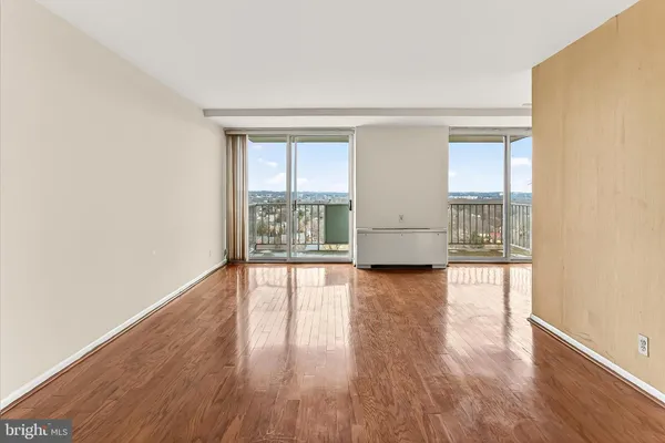 $389,000 | 301 North Beauregard Street, Unit 1608, Alexandria, VA 22312