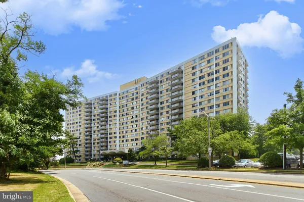 $389,000 | 301 North Beauregard Street, Unit 1608, Alexandria, VA 22312