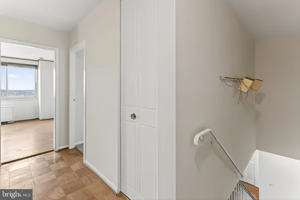 $389,000 | 301 North Beauregard Street, Unit 1608, Alexandria, VA 22312