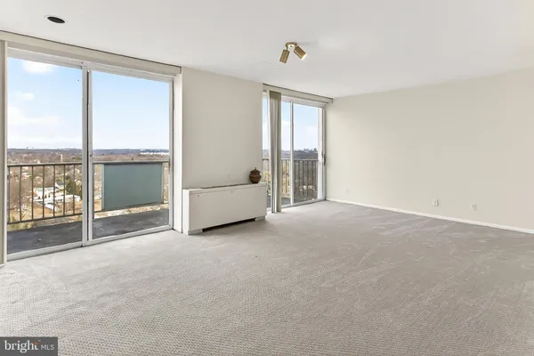 $389,000 | 301 North Beauregard Street, Unit 1608, Alexandria, VA 22312