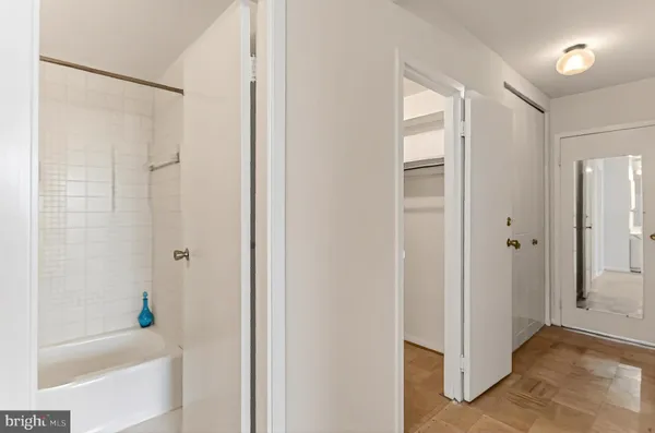 $389,000 | 301 North Beauregard Street, Unit 1608, Alexandria, VA 22312