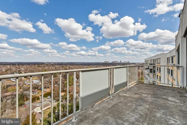 $389,000 | 301 North Beauregard Street, Unit 1608, Alexandria, VA 22312