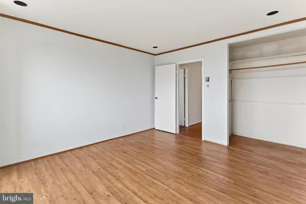 $389,000 | 301 North Beauregard Street, Unit 1608, Alexandria, VA 22312