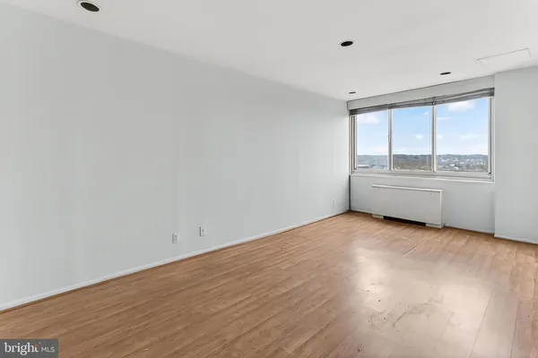 $389,000 | 301 North Beauregard Street, Unit 1608, Alexandria, VA 22312