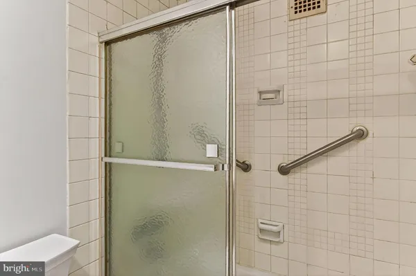 $389,000 | 301 North Beauregard Street, Unit 1608, Alexandria, VA 22312