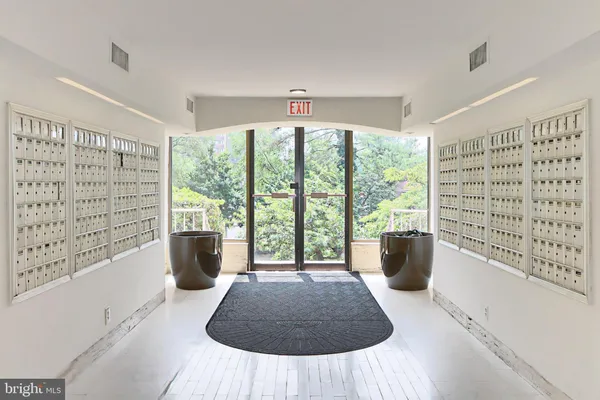 $389,000 | 301 North Beauregard Street, Unit 1608, Alexandria, VA 22312