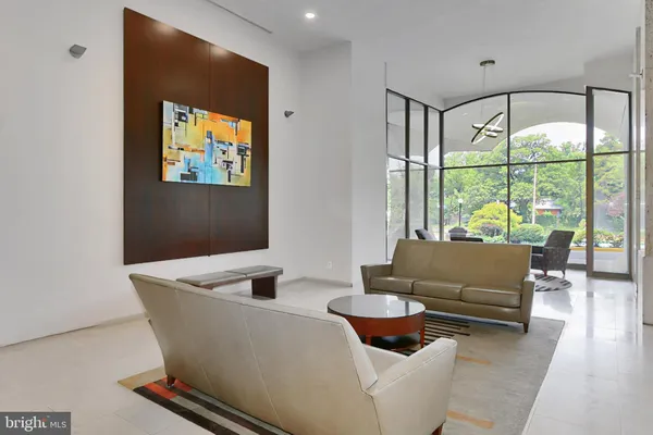 $389,000 | 301 North Beauregard Street, Unit 1608, Alexandria, VA 22312