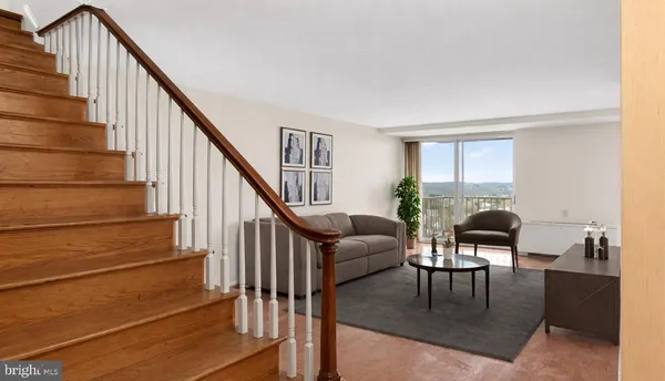 $389,000 | 301 North Beauregard Street, Unit 1608, Alexandria, VA 22312