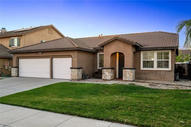 $850,000 | 6945 Cedar Creek Road, Eastvale, CA 92880