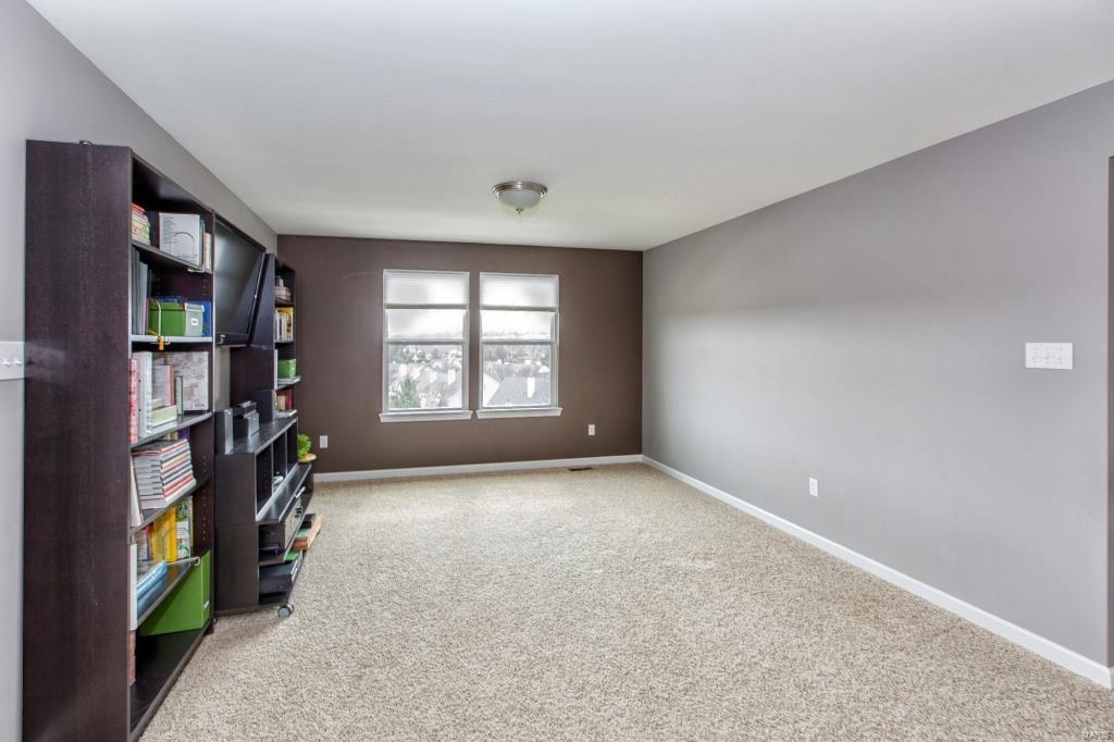 460 Maple Rise Path Chesterfield, MO 63005 - Photo 19 of 46 Gallery Image 19