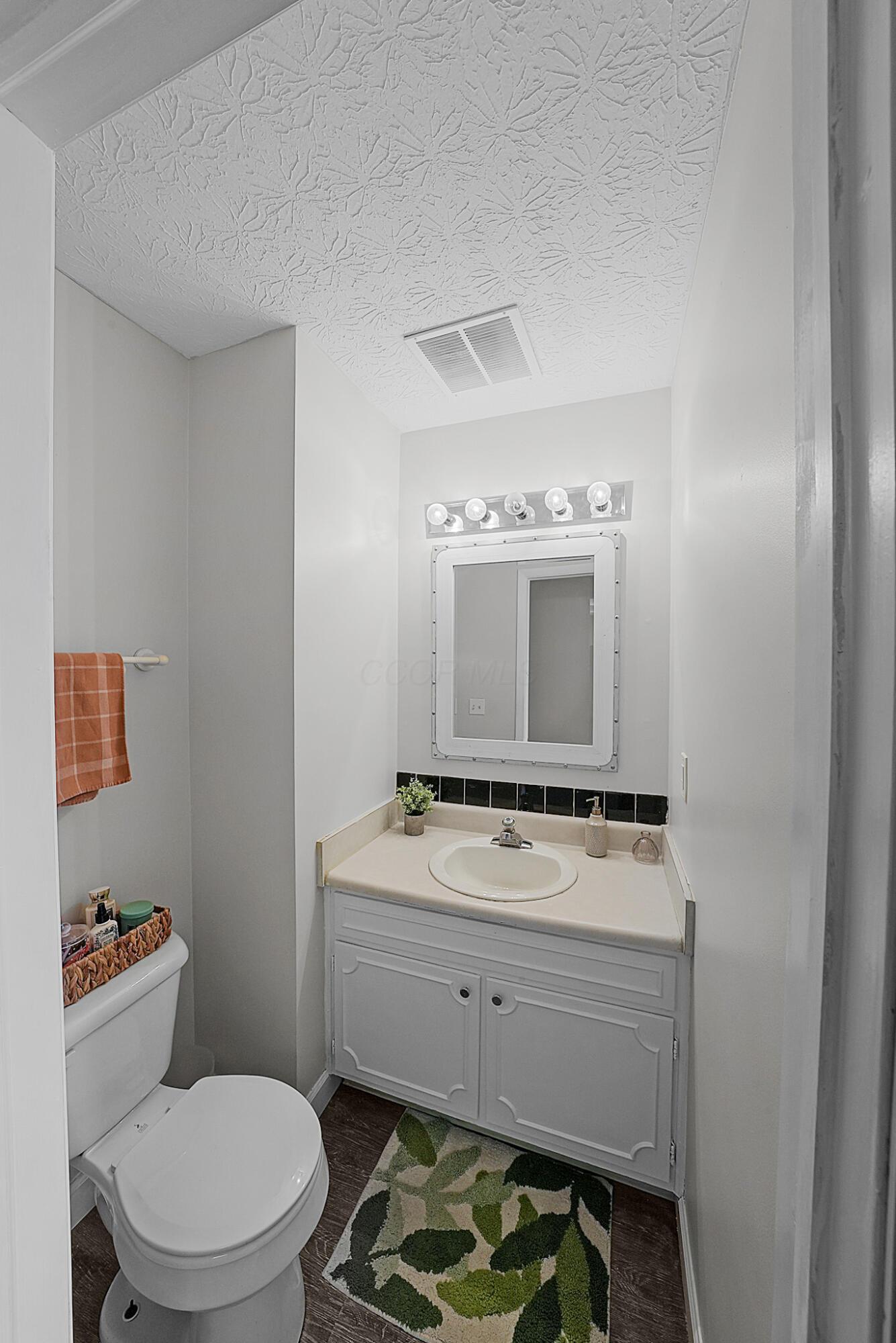 3754 Canon Ridge Place Columbus, OH 43230 - Photo 6 of 30 Half bath on main level